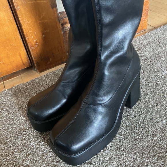 Steve Madden Klayton Black Boots - Picture 4 of 6